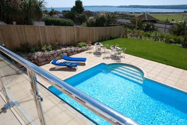 Dog Friendly Accommodation in Paignton