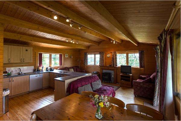 Holly Lodge