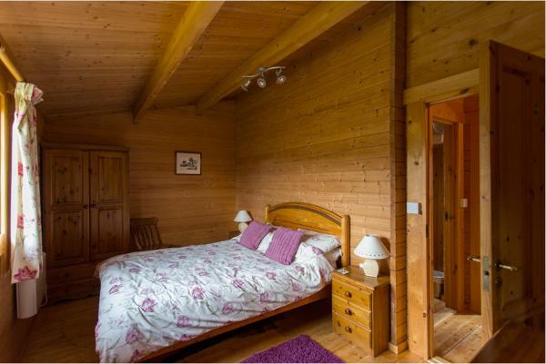 Holly Lodge